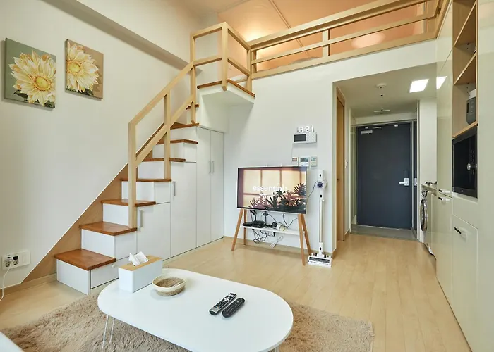 Skylakestay - Jamsil Luxury Skyline View Seokchon Lake, Lotte Tower, Lotte World *