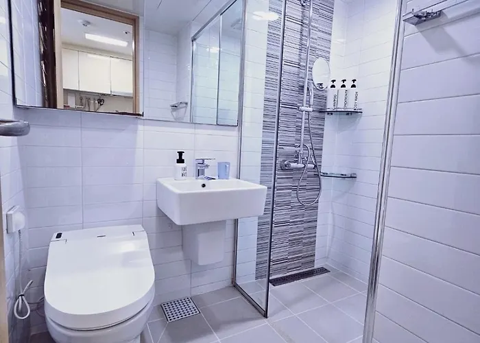 Skylakestay - Jamsil Luxury Skyline View Seokchon Lake, Lotte Tower, Lotte World Apartment *