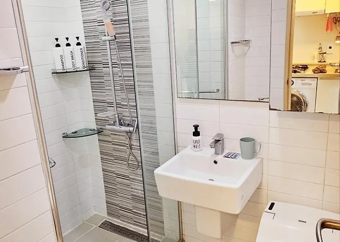 Skylakestay - Jamsil Luxury Skyline View Seokchon Lake, Lotte Tower, Lotte World Apartment