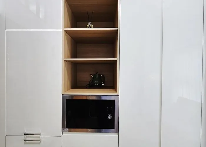 Apartment Skylakestay - Jamsil Luxury Skyline View Seokchon Lake, Lotte Tower, Lotte World Seoul